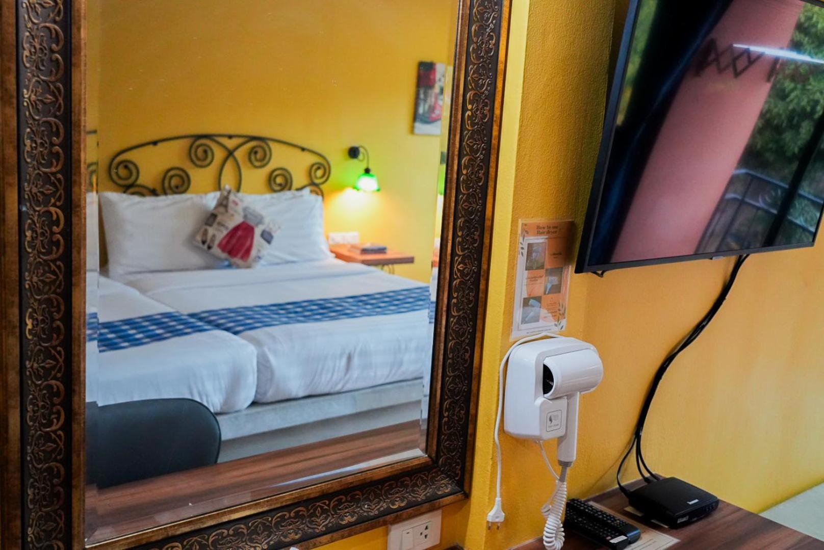 The Castello Resort Koh Larn Rum bild
